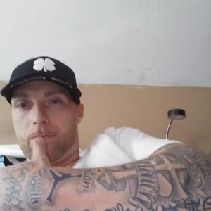 Meet your Posher, Christopher